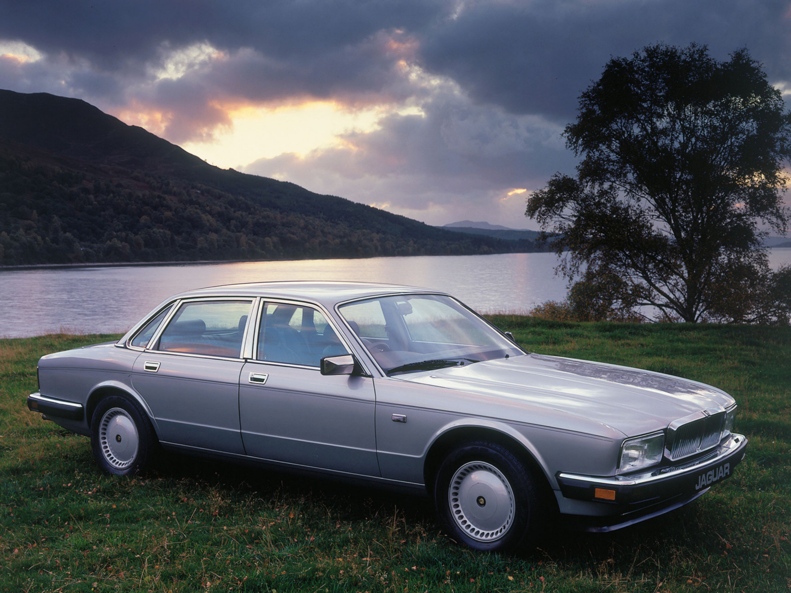 Jaguar XJ6 XJ40