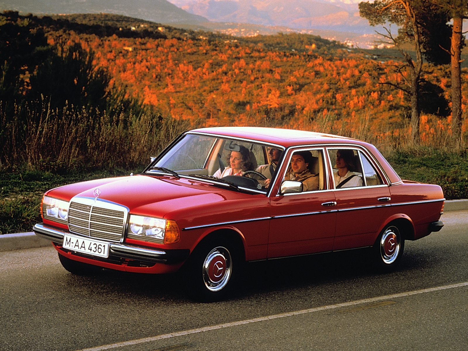 Mercedes-Benz W123 250