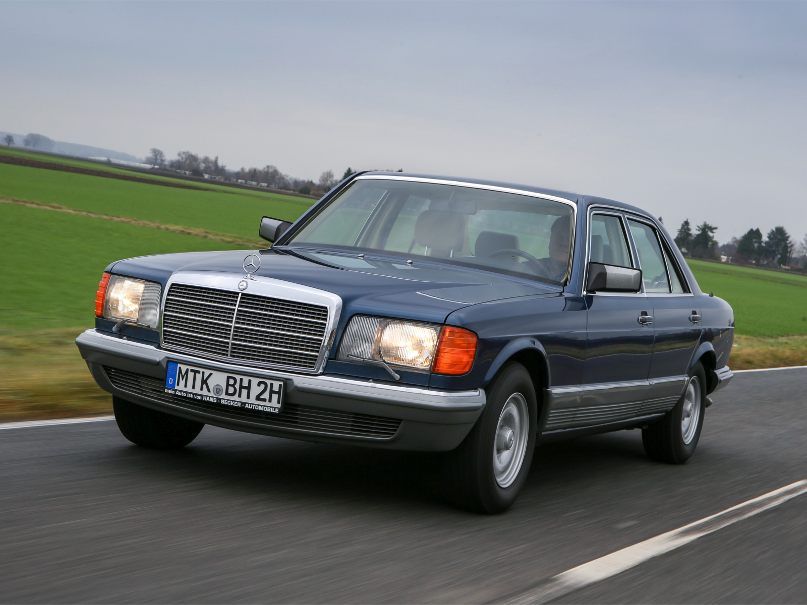 Mercedes-Benz W126
