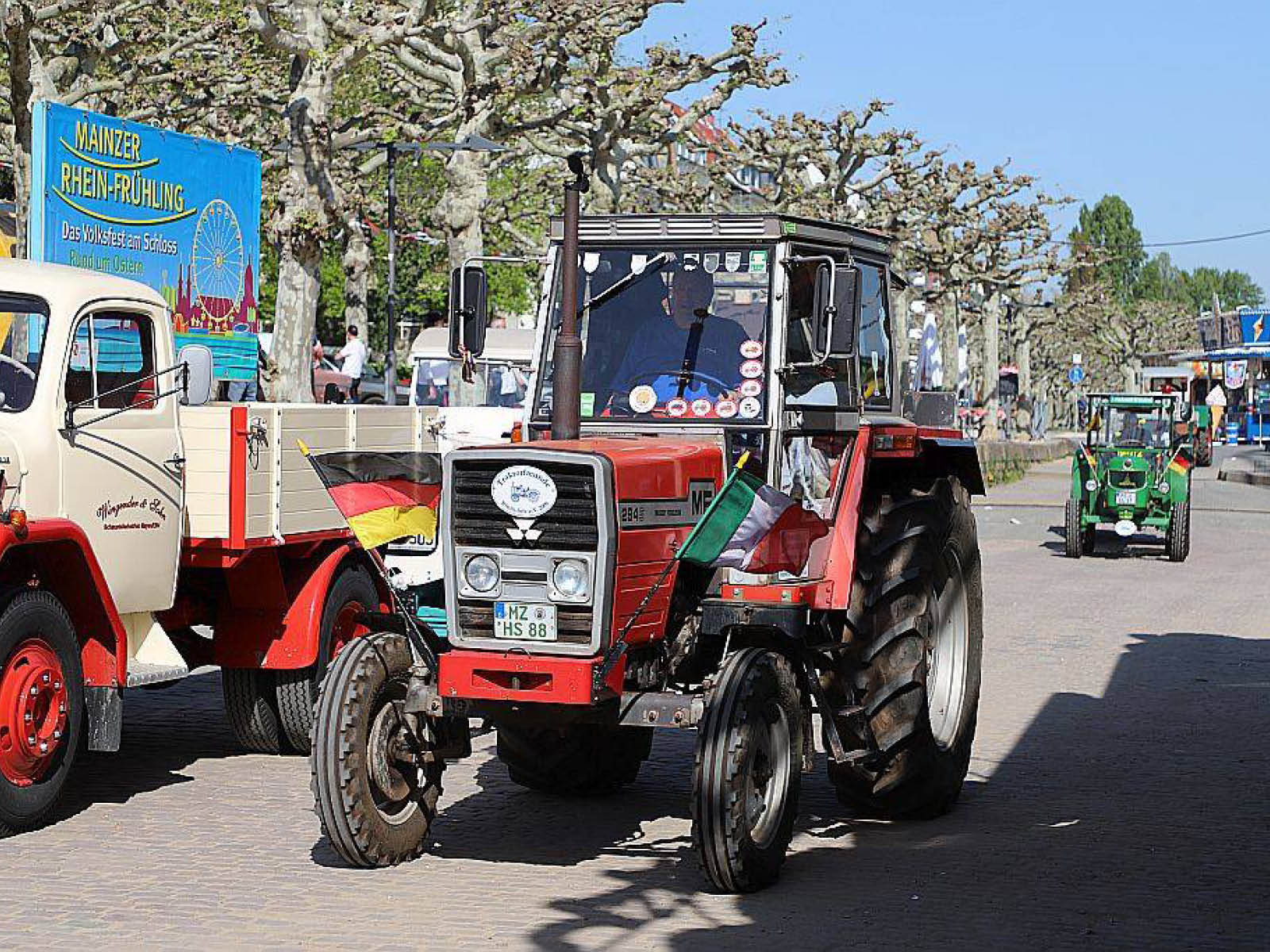 12. Mainzer Oldtimer & Traktorentreffen