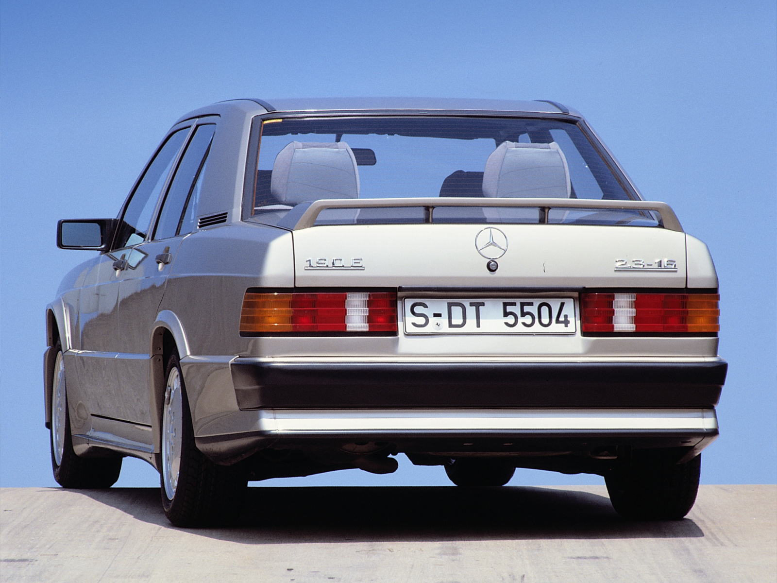 Mercedes-Benz 190 E 2.3-16