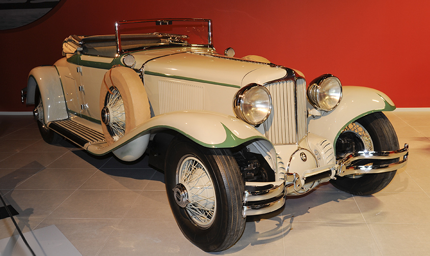 Cord 812