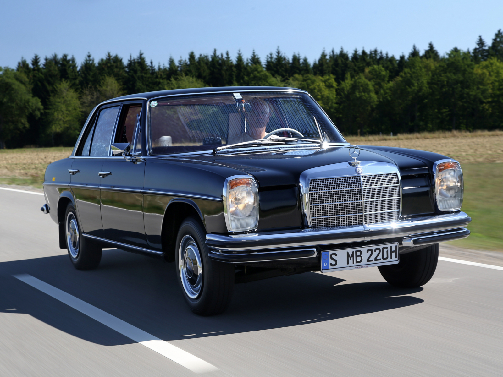 Mercedes-Benz Strichacht W114