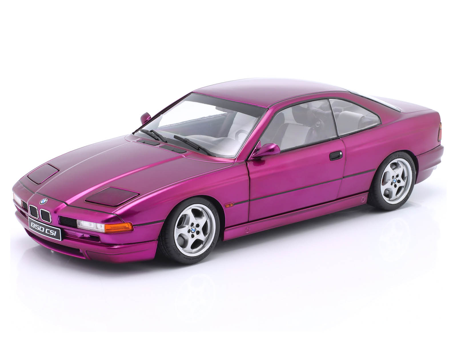BMW 850 CSI (E31)