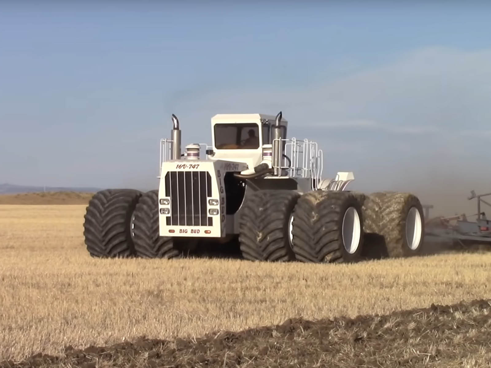 Big Bud 16V-747