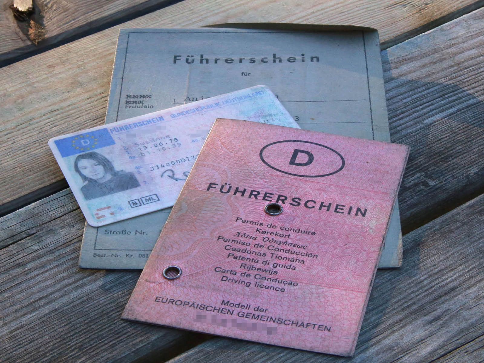 Führerschein und Papiere