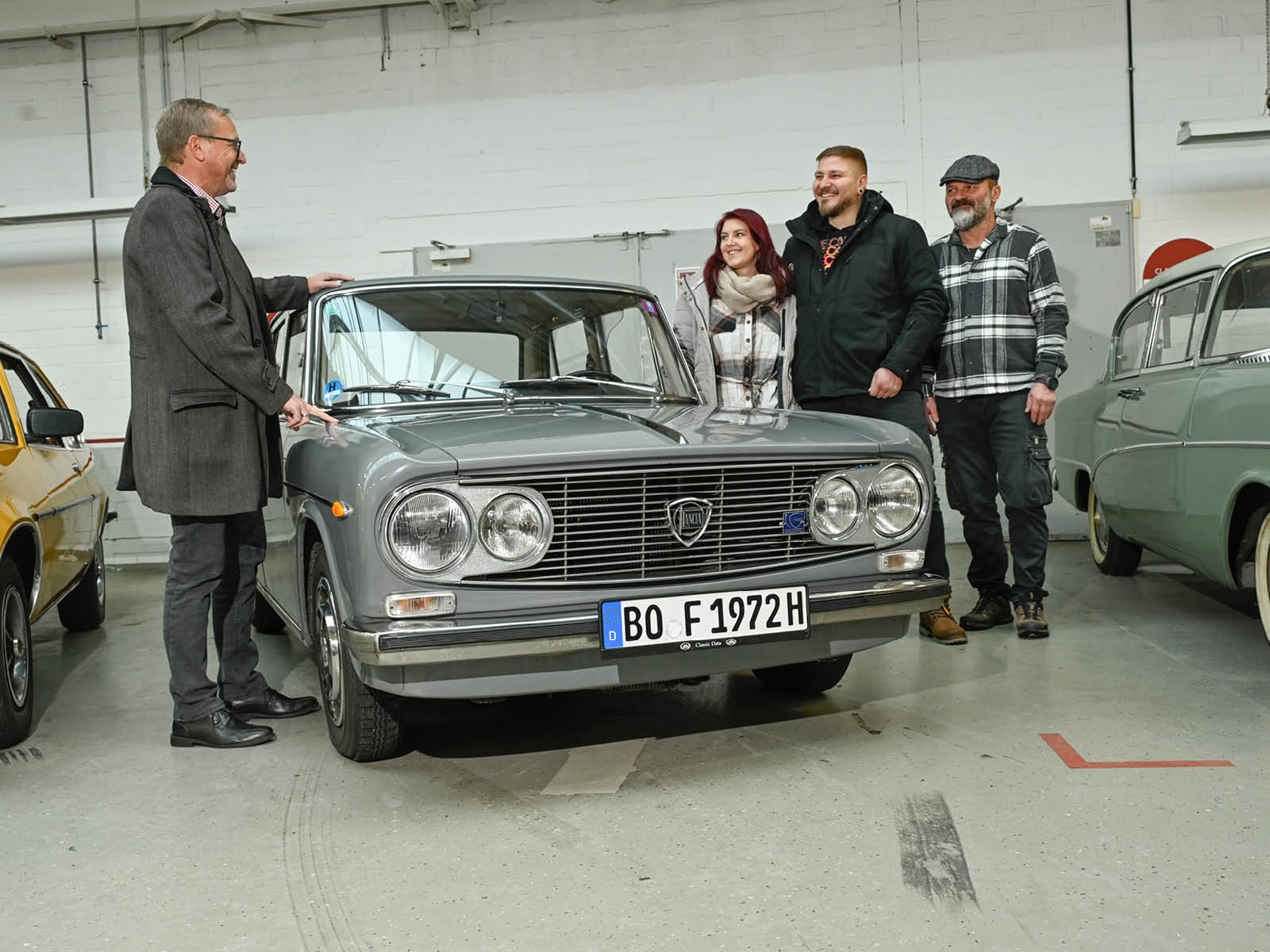 Gewinnübergabe Krebshilfe Oldtimer Markt