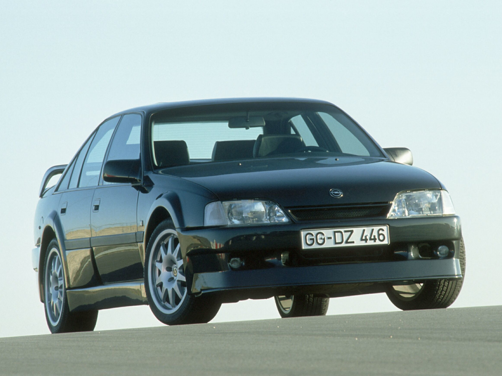 Opel Omega Evolution 500