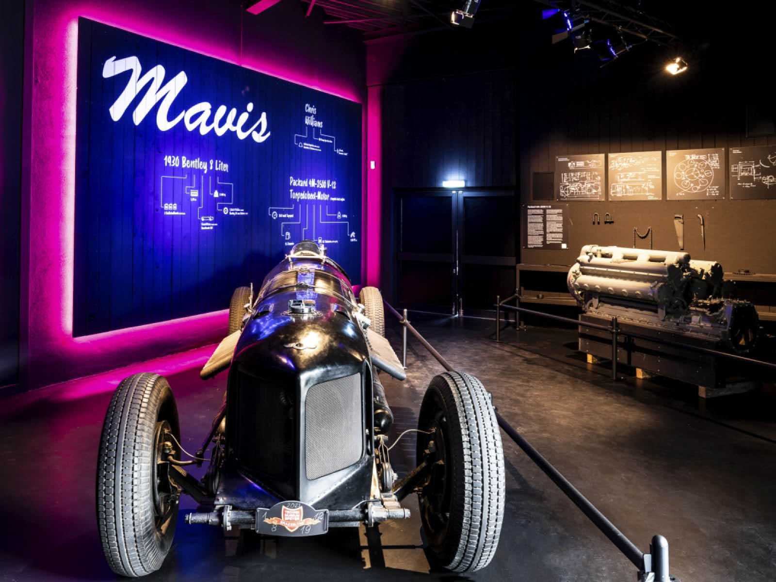 Bentley-Packard Mavis in neuer Umgebung