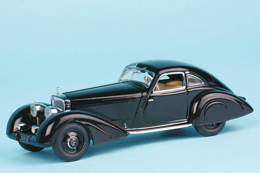 (1:43) Mercedes 500K Autobahnkurier von Ixo