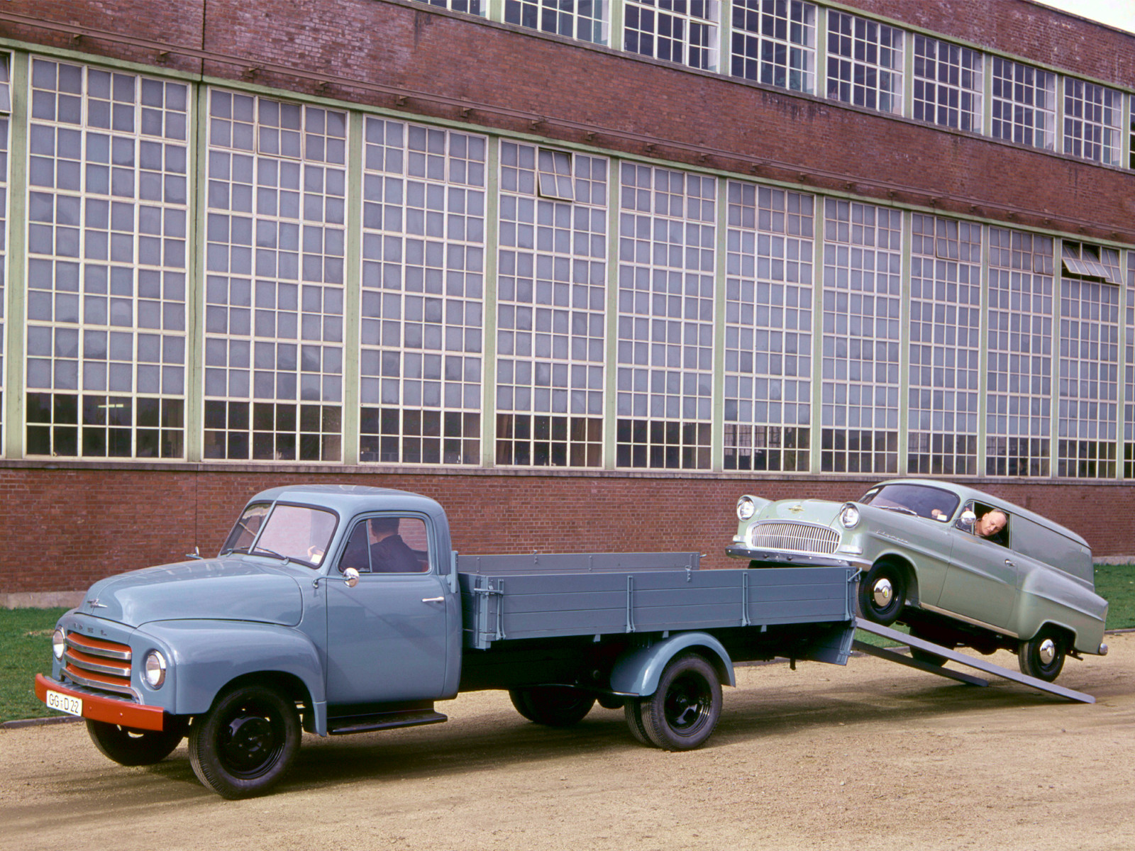 Opel Blitz und Olympia