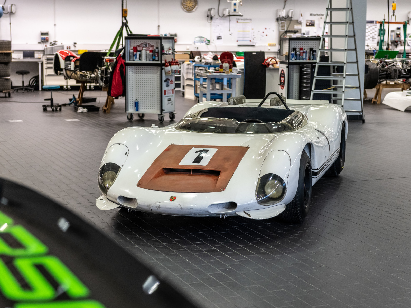 Porsche 910/8 Bergspyder