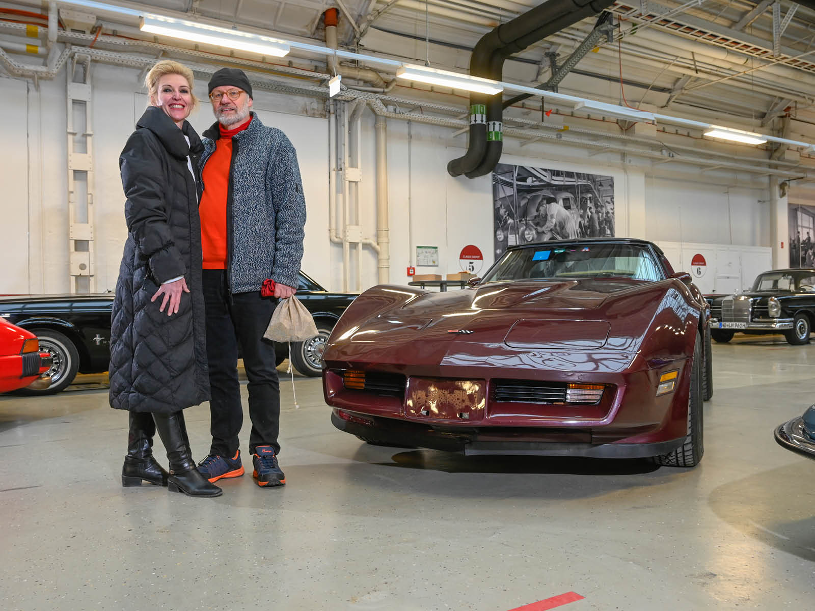 … noch im Classic Depot verkaufte der Volvo-Fahrer den US-Sportler spontan an Dr. Andrea Clemm, Stellplatz miererin im Classic Depot – und alle waren zufrieden
