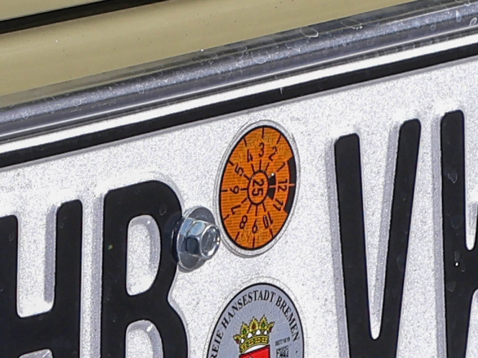 TÜV Plakette