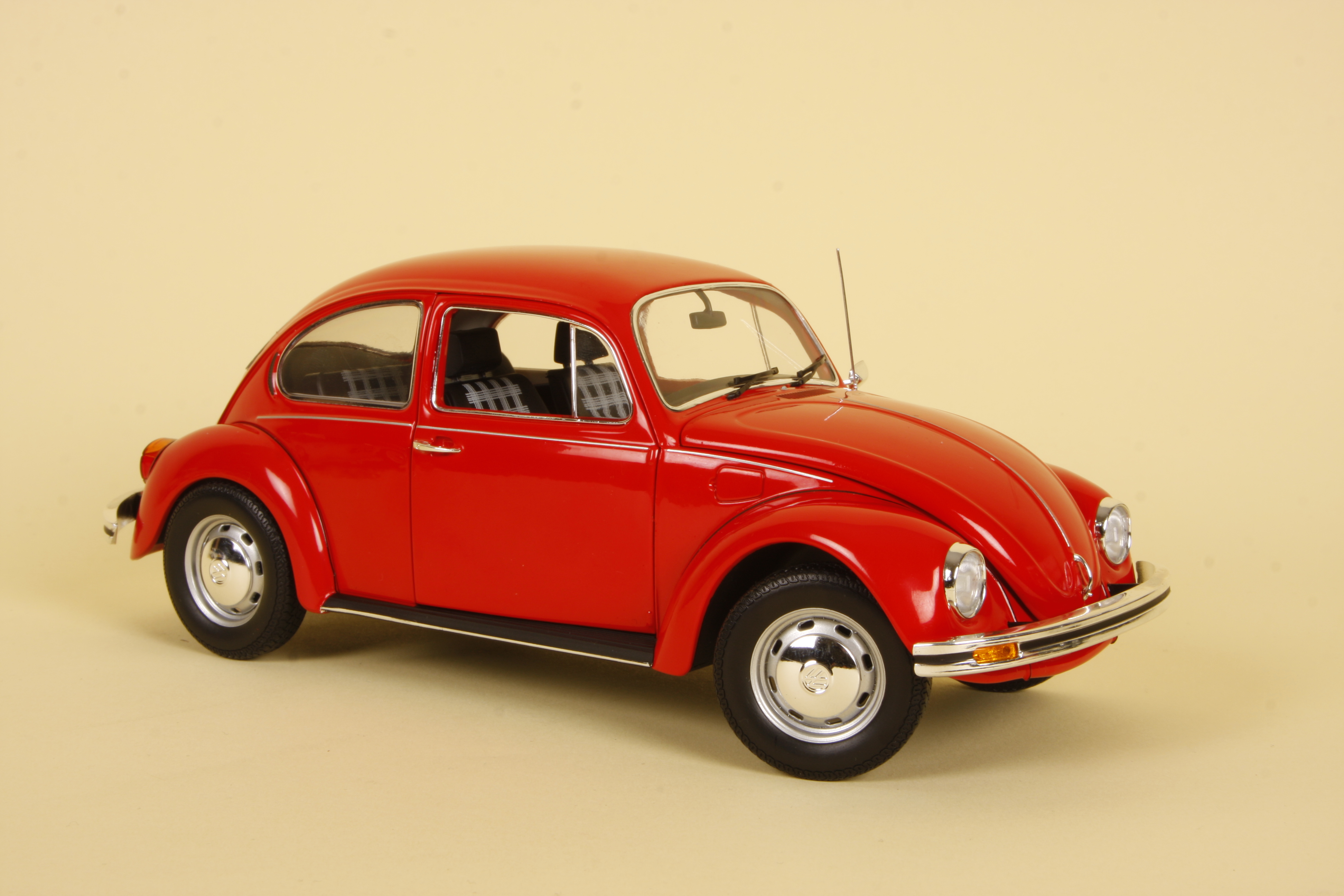 (1:18) Volkswagen Käfer 1200 von Minichamps