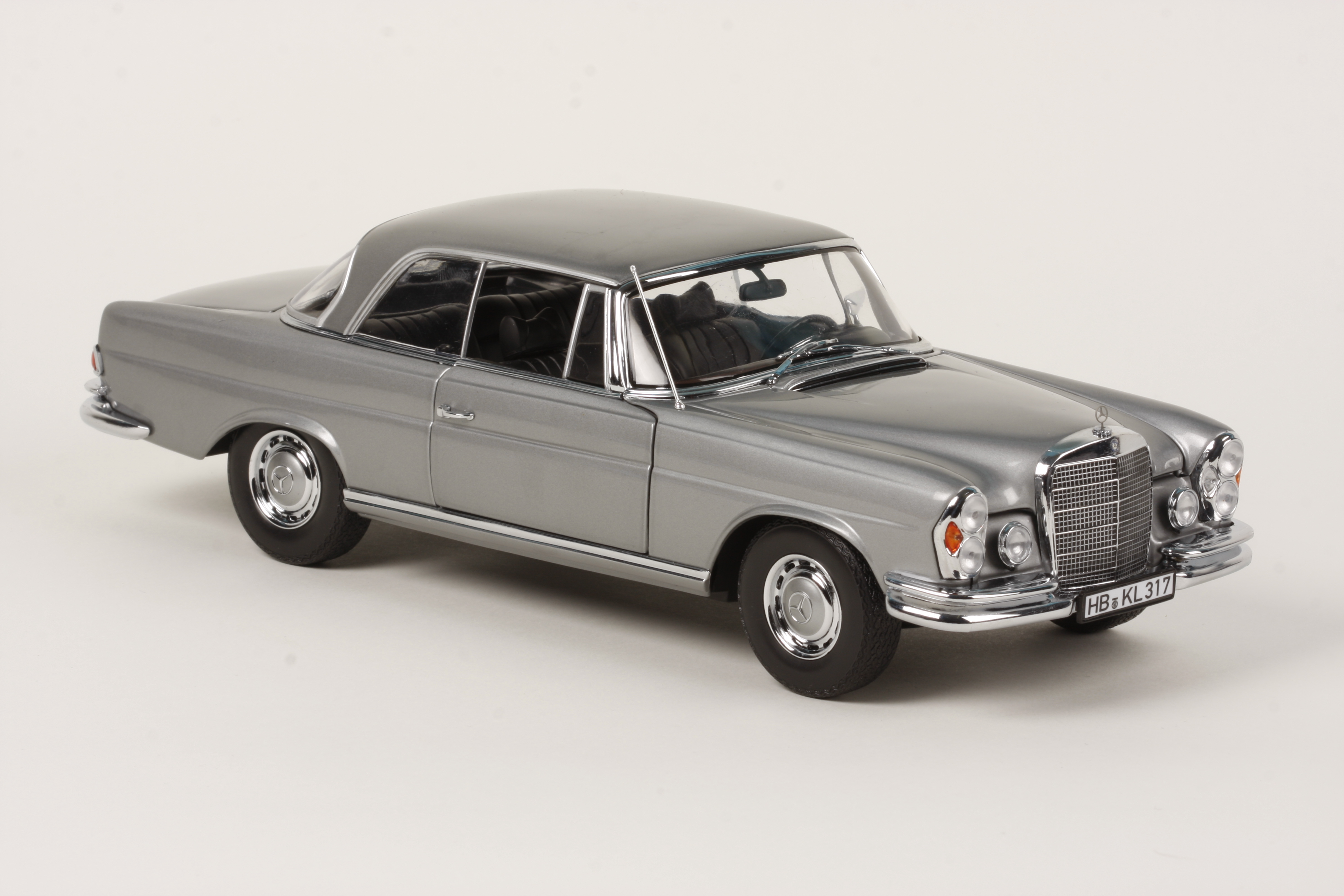 (1:18) Mercedes 280SE Coupe von Norev