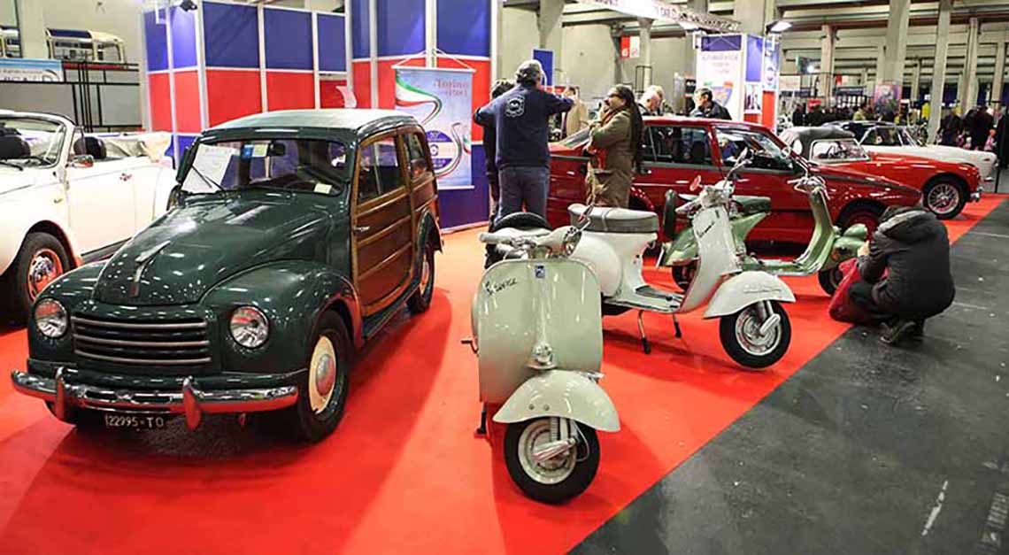 Auto­motoretrò