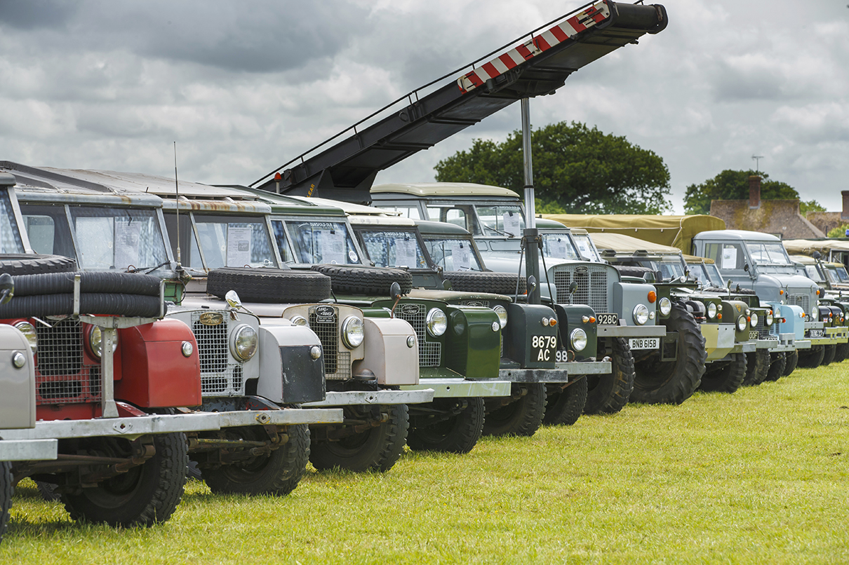 Dunsfold-Collection