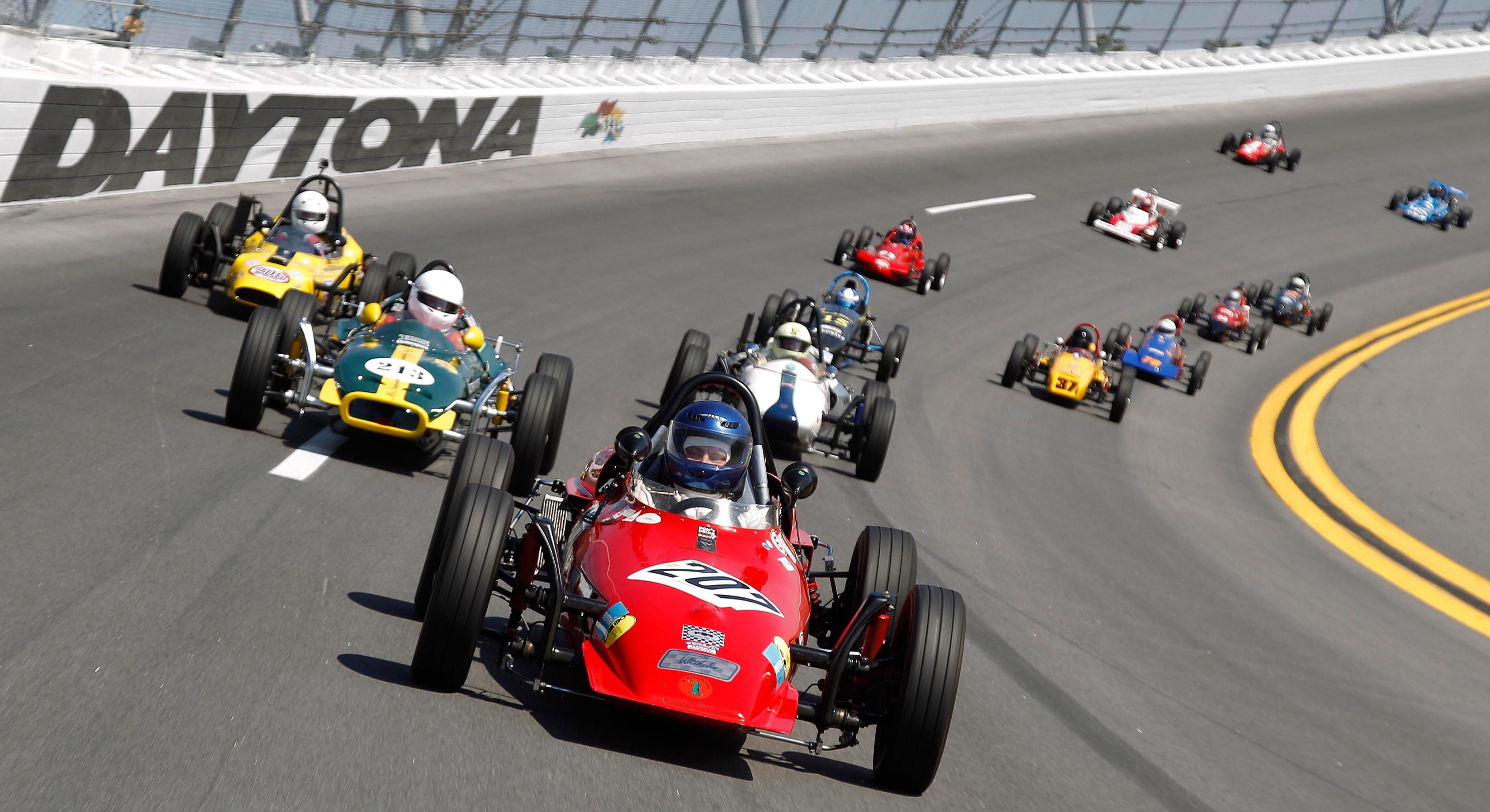 Formel Vau Formula Vee