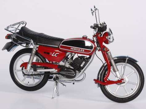 (1:10) Hercules K50 RLC von Schuco