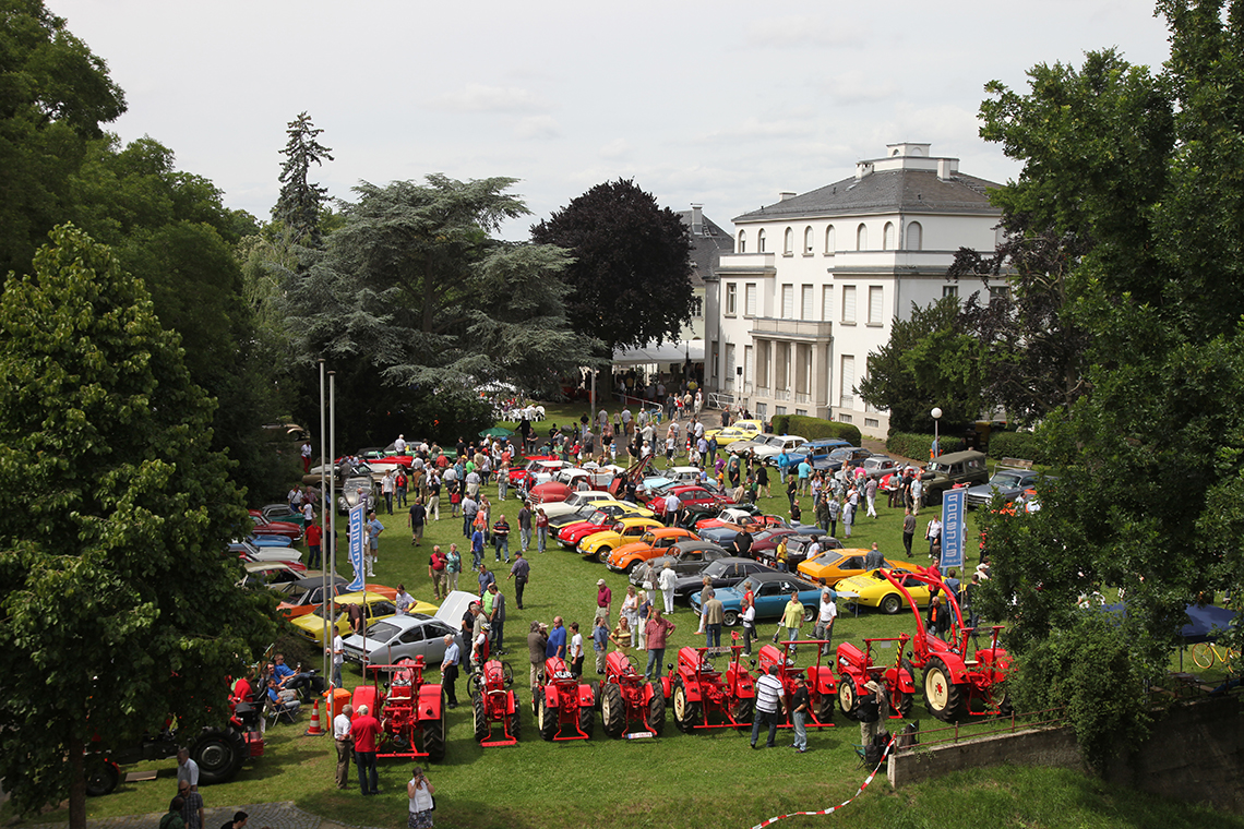 Klassikertreffen an den Opelvillen