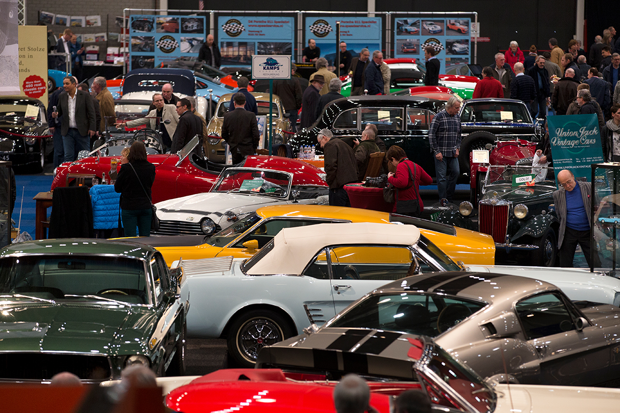 InterClassics & TopMobiel Mustang
