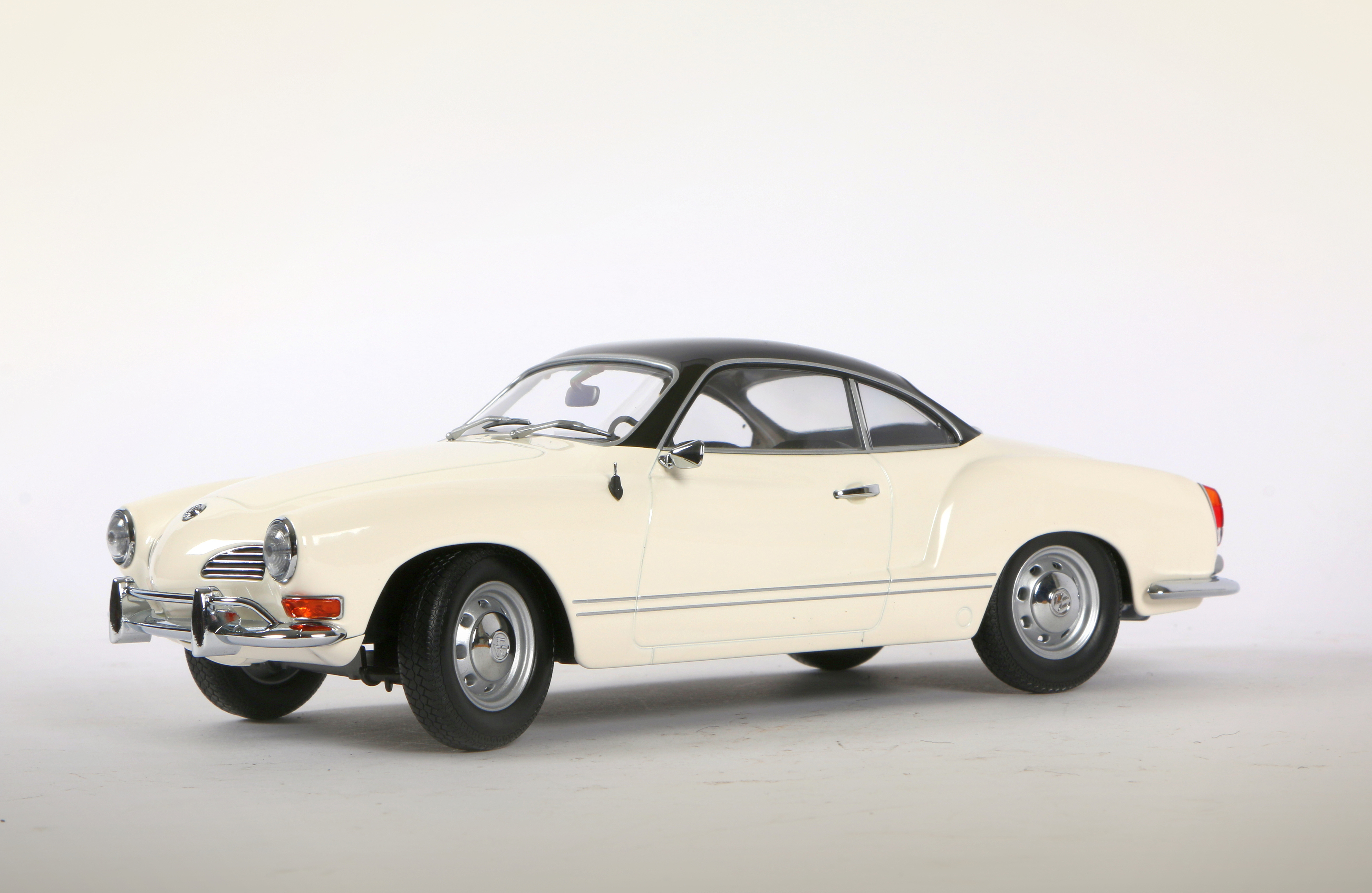 Karmann Ghia Typ 14 Minichamps