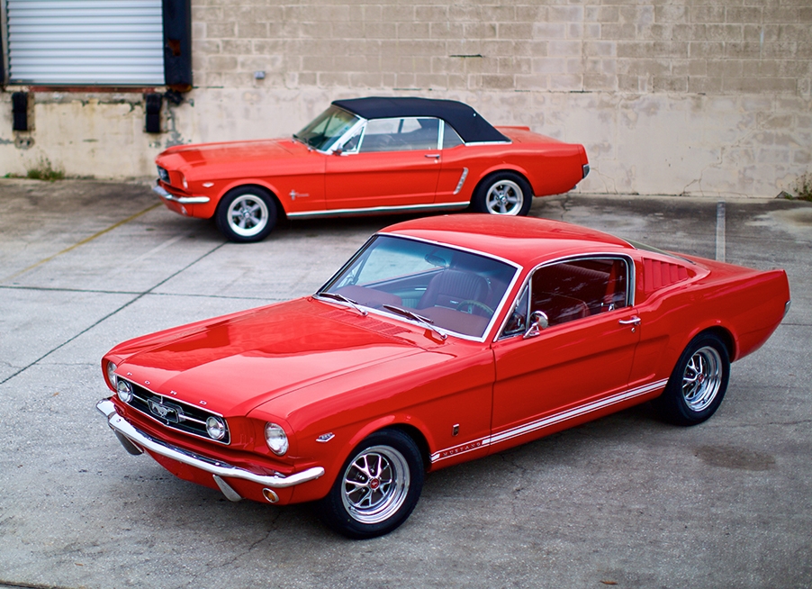 Revology Mustang