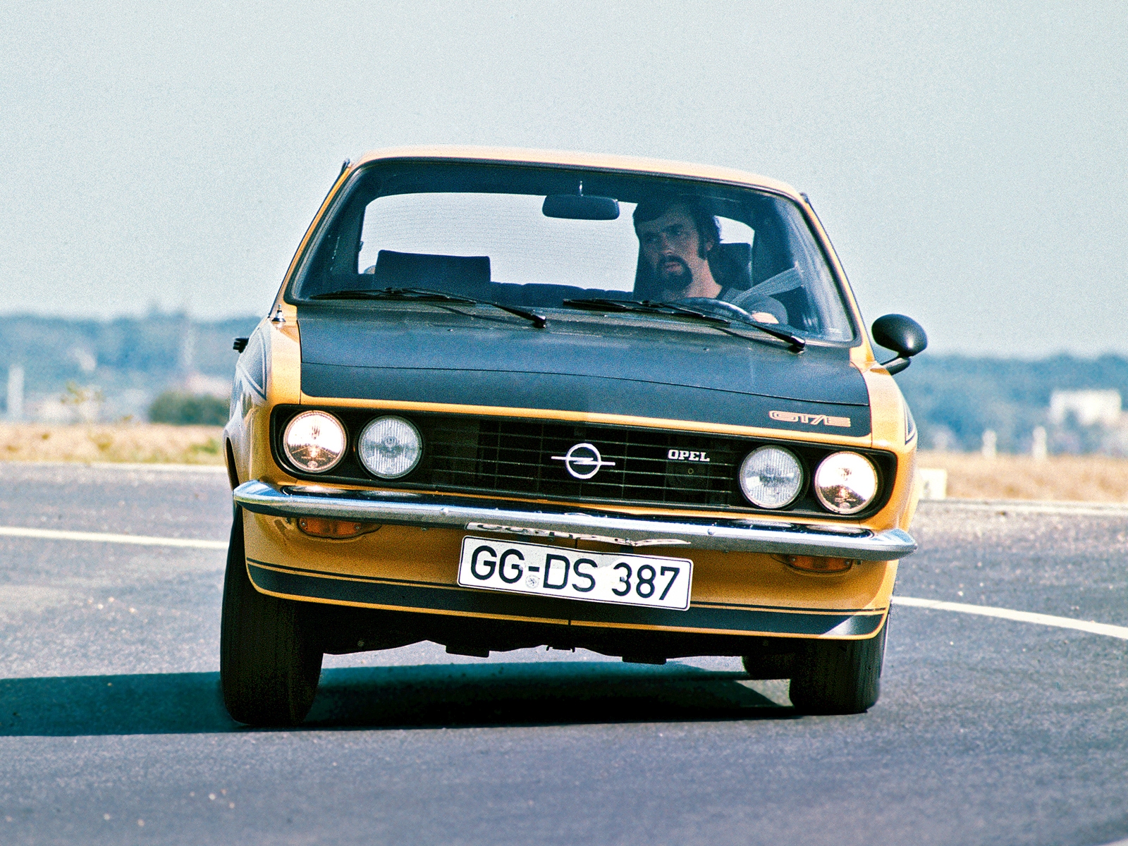 Opel-Teilebörse in Rüsselsheim