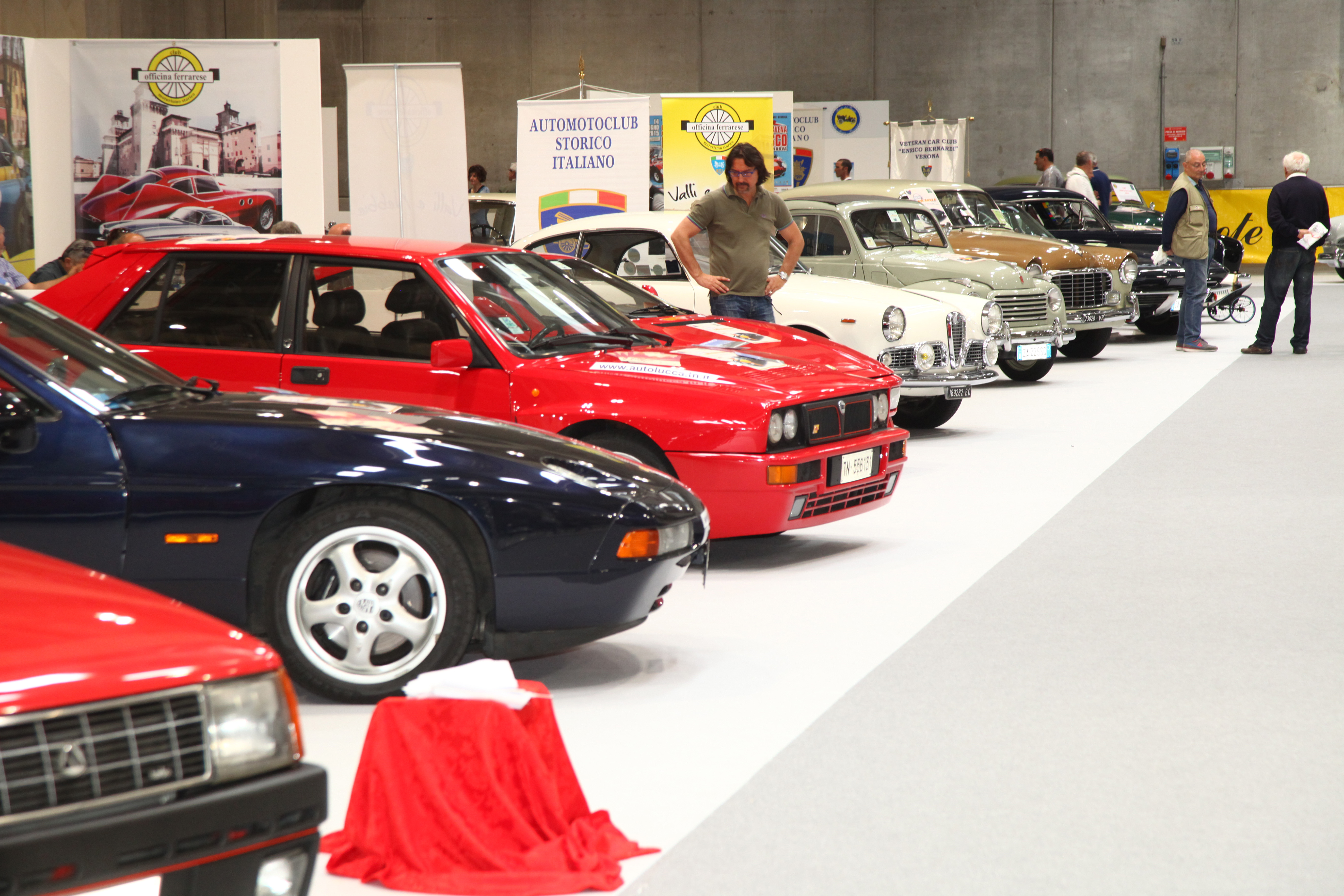 Verona Legend Cars